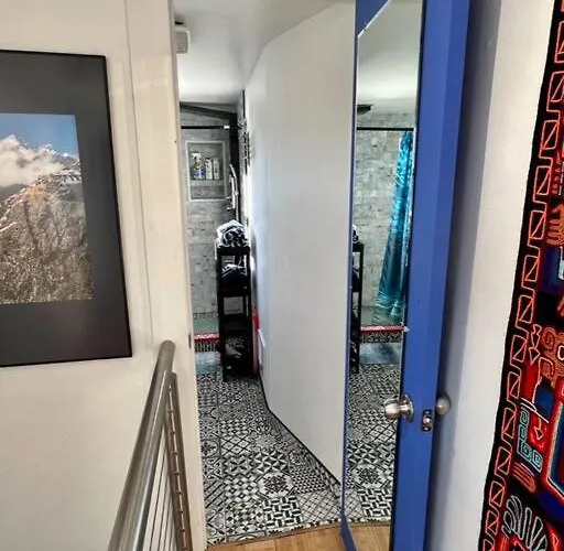 Apartment Unique Artsy 2 Bdrm 1.5 Mi From Downtown