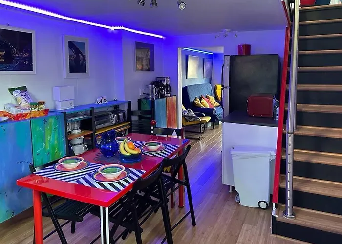 Apartment Unique Artsy 2 Bdrm 1.5 Mi From Downtown
