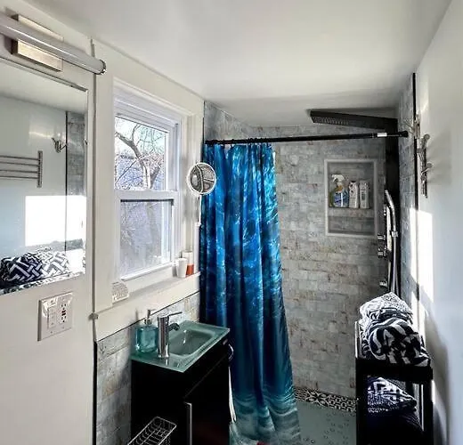 Apartment Unique Artsy 2 Bdrm 1.5 Mi From Downtown Pittsburgh