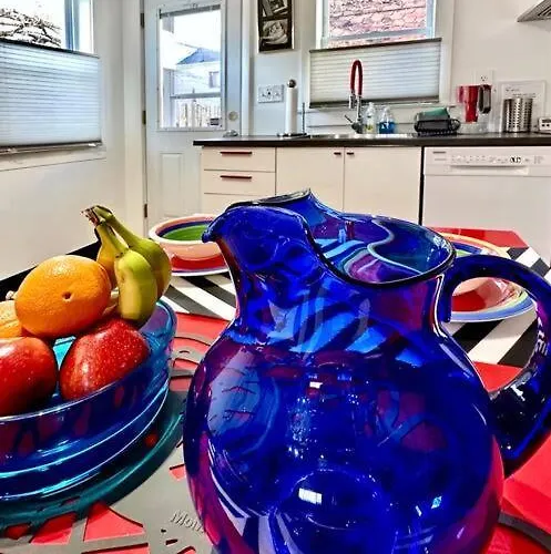 Apartment Unique Artsy 2 Bdrm 1.5 Mi From Downtown